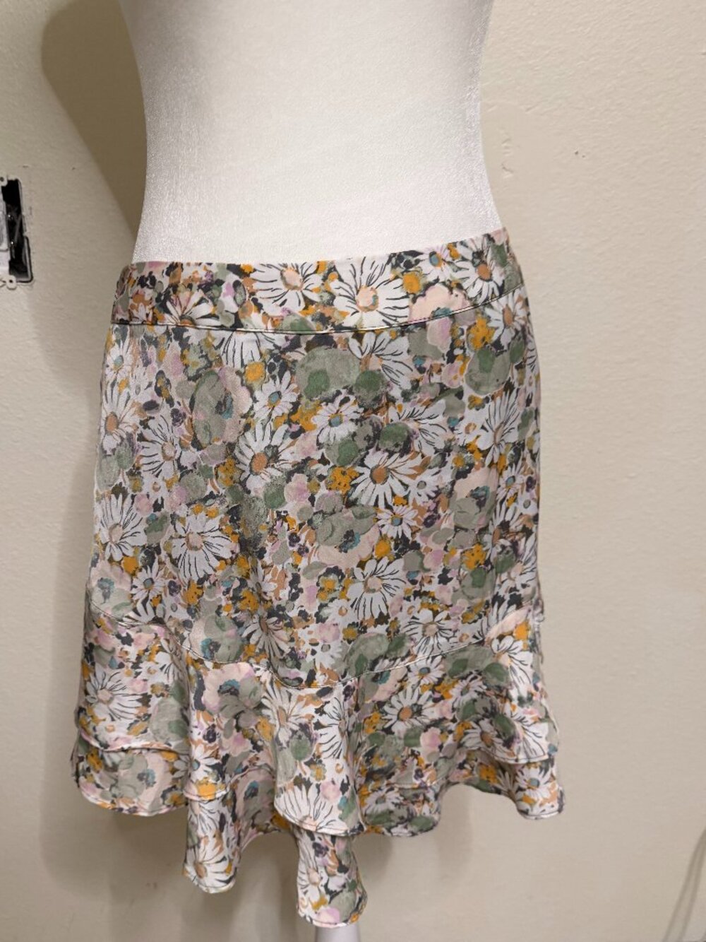 Lauren Conrad Floral Mini Skirt L